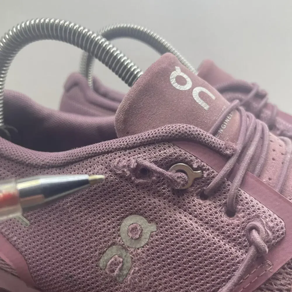 On Running cloud mauve
